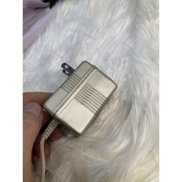 Life Brand AC Adaptor LB2000 Output 12v Wall Charger Power Supply - Picture 4 of 7